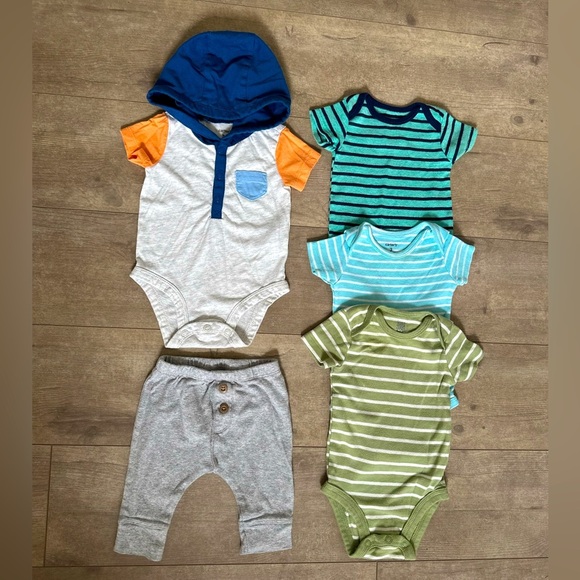 Carter’s Baby Boy 0-3m Modern Clothing Lot - Picture 1 of 9